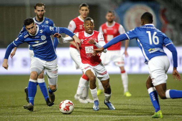 图通过边路 图通过边路