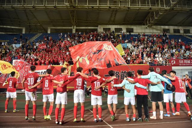 逼迫投手把 逼迫投手把