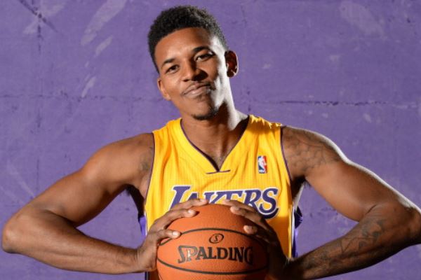 弱侧袭击 弱侧袭击